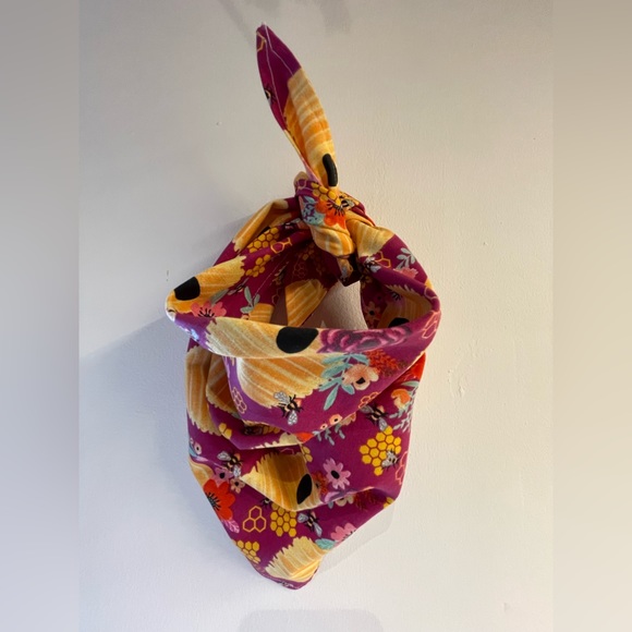 HANDMADE DOG BANDANA - Picture 1 of 3